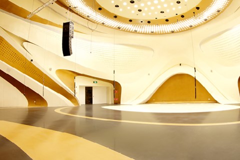 Leisure & Hotels